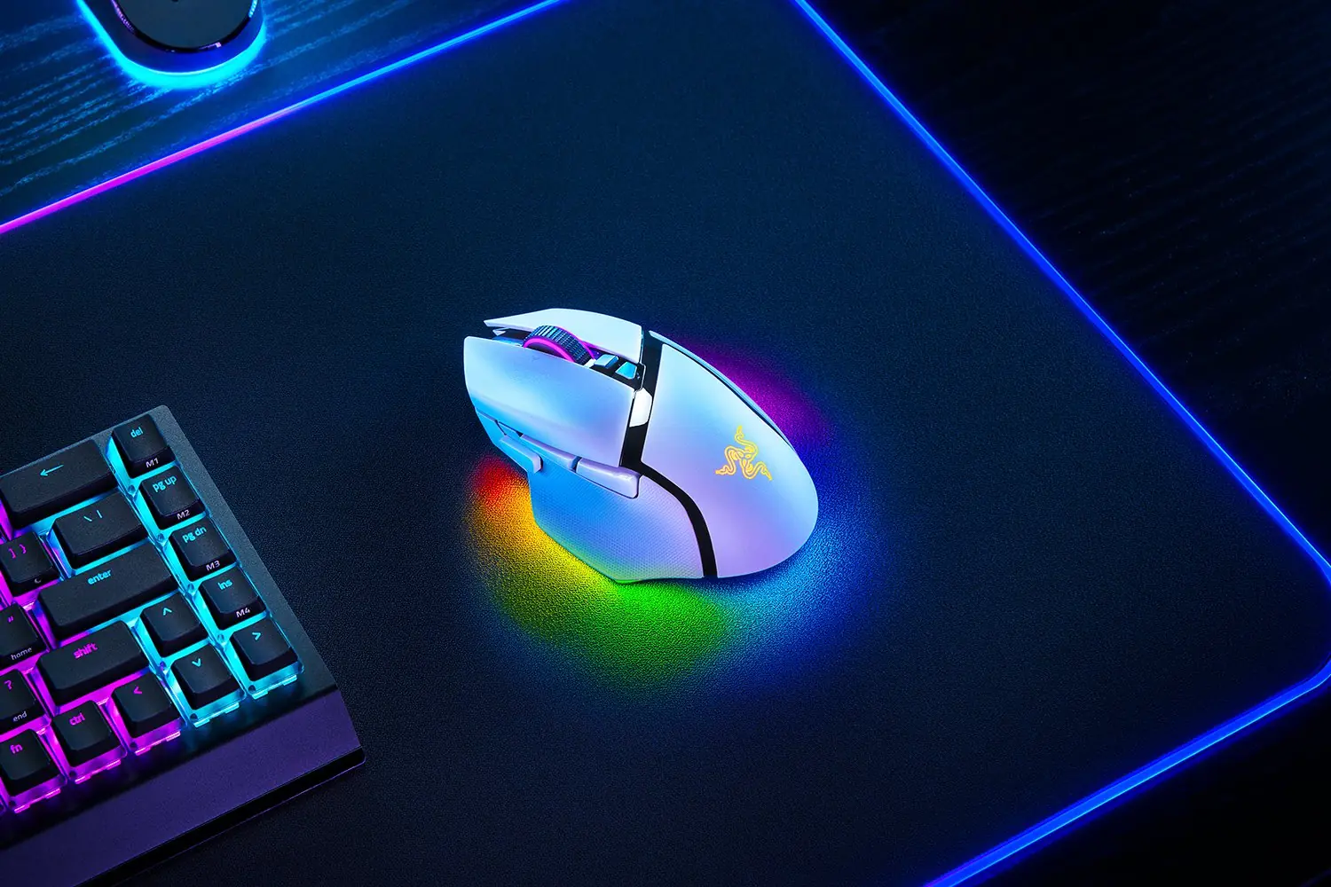 Razer Basilisk V3 Pro 35K white 5
