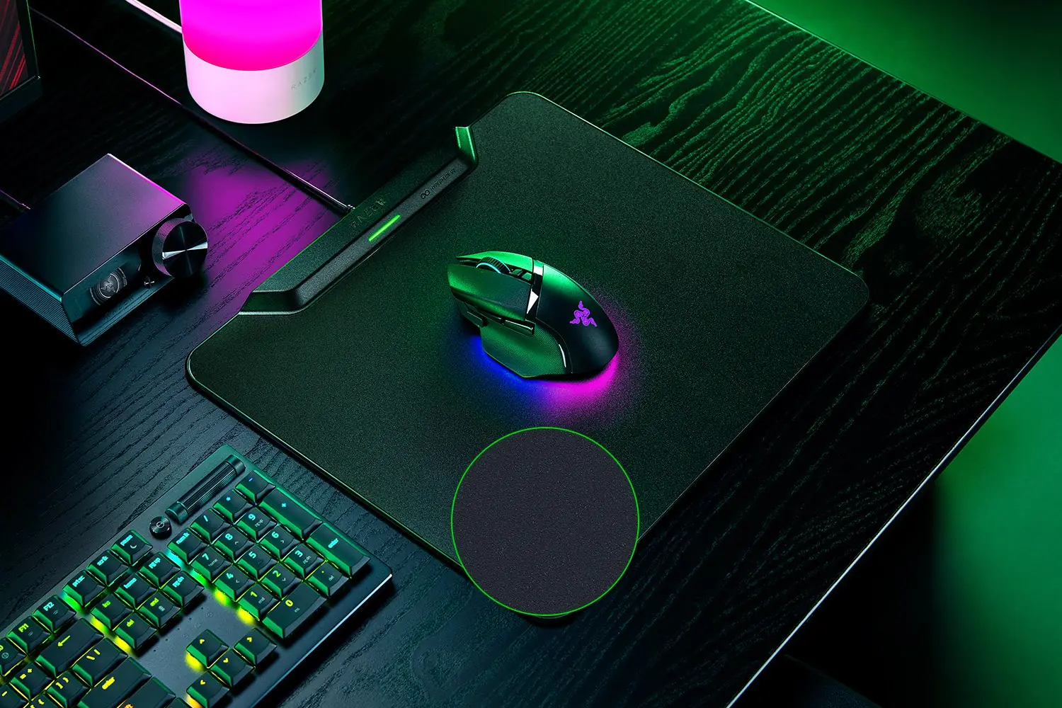 Razer HyperFlux V2 Wireless Charging System Hard 4